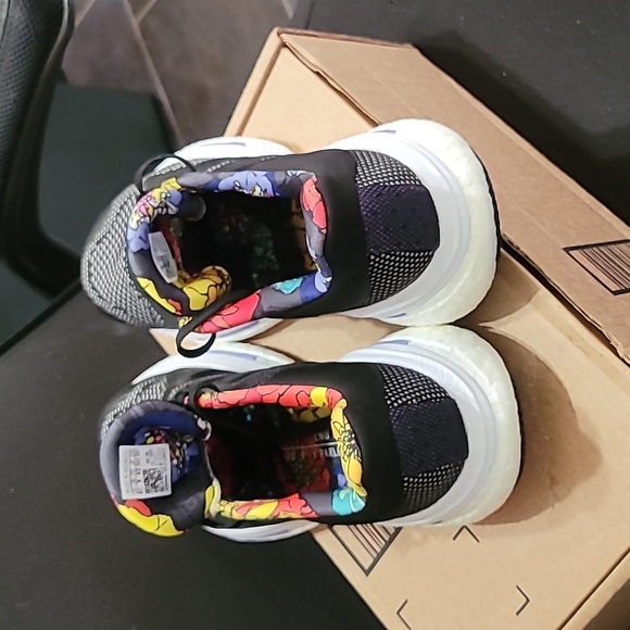 ADIDAS Women’s Solar Glide 5 Running Shoes Size 9.5 - Picture 4 of 8